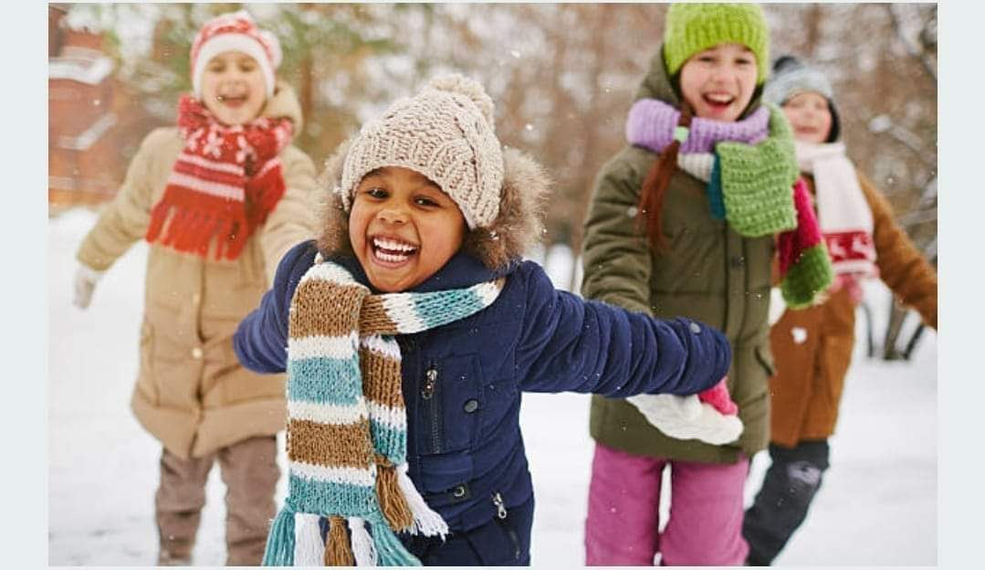 HALTE DU TEMPS DES FÊTES. /SUR RÉSERVATION SEULEMENT 18 MOIS À 9 ANS