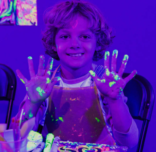 ATELIER FLUO 3 À 9 ANS