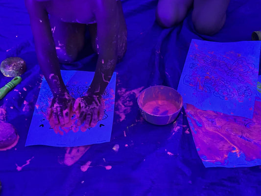 ATELIER FLUO 7 MOIS-2ANS